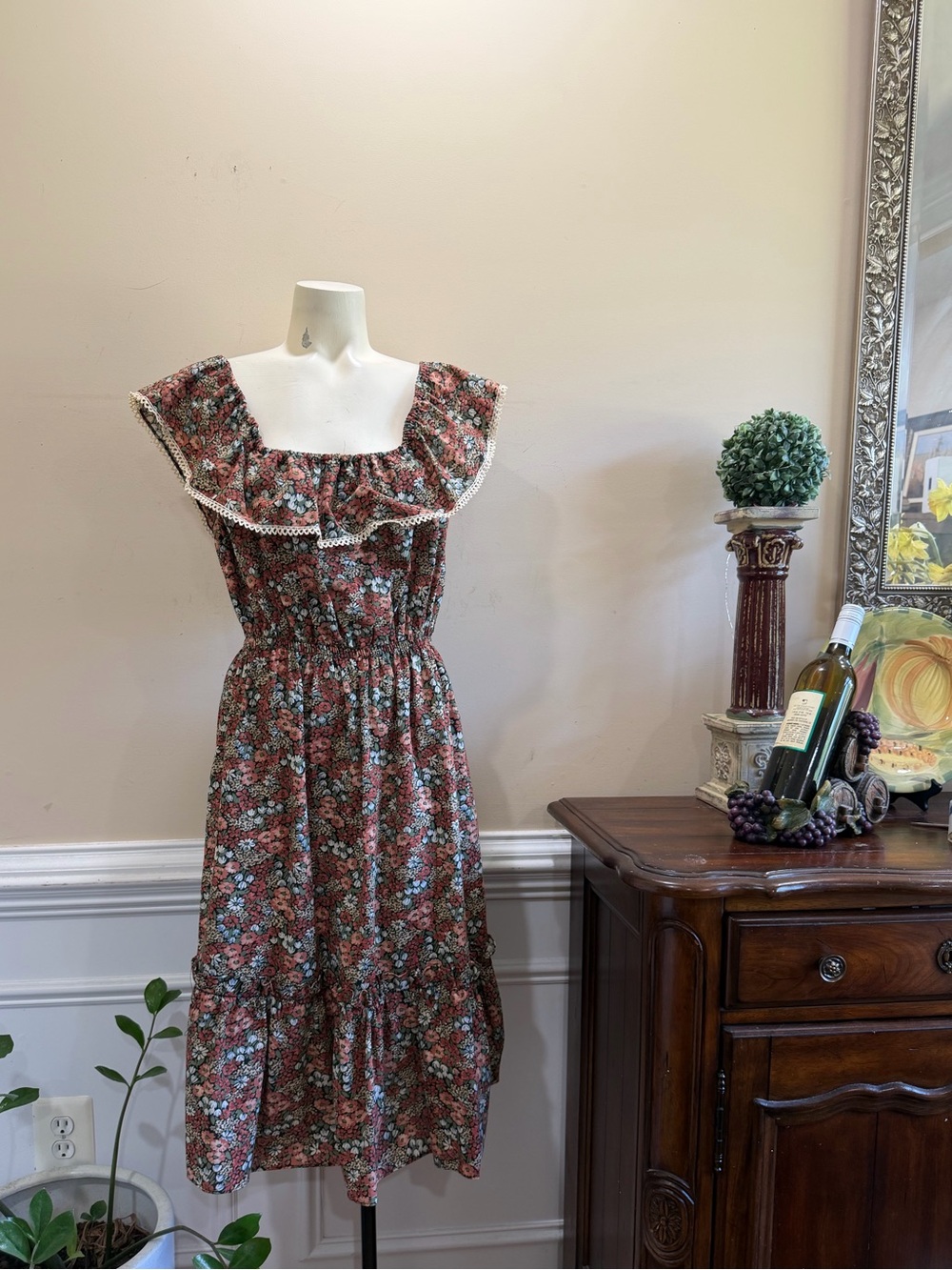 Vintage Lord and Taylor Flair For Young Teens Floral Midi Dress